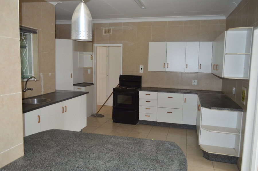 4 Bedroom Property for Sale in Wilkeville North West